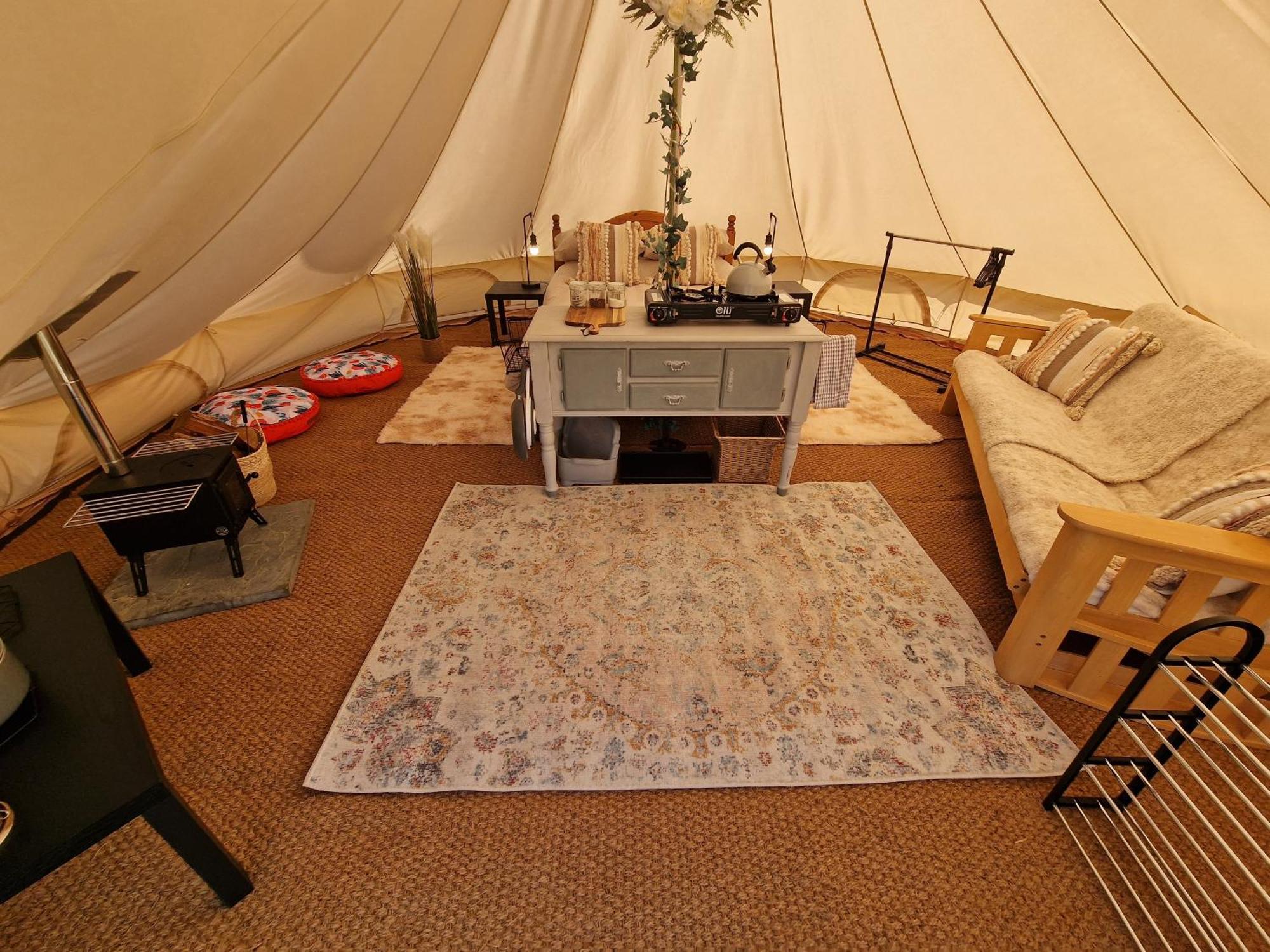 Beautiful 1-Bed Bell Tent In Holyhead Extérieur photo